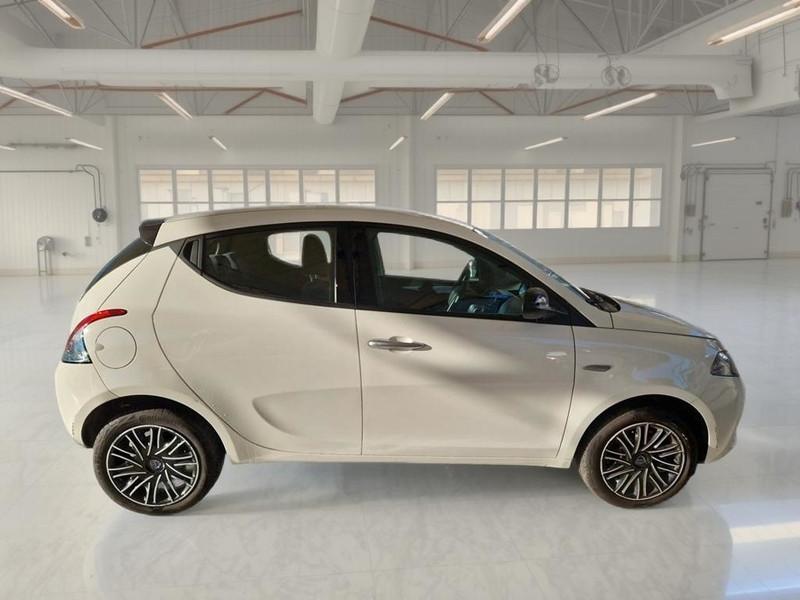 LANCIA YPSILON 1.0 FireFly 70cv Hybrid Oro 5 PORTE