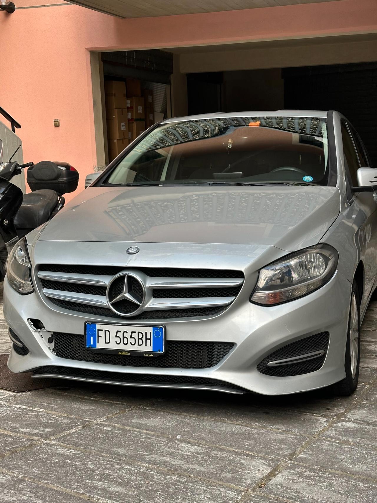 Mercedes-benz B 180 d Business