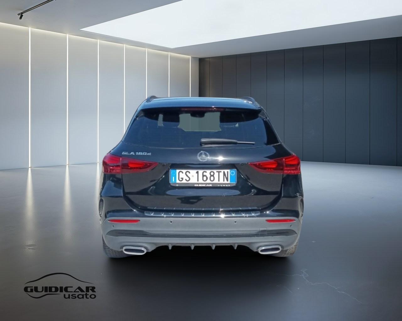 Mercedes-Benz GLA-H247 2023 - GLA 180 d AMG Line Advanced Plus auto