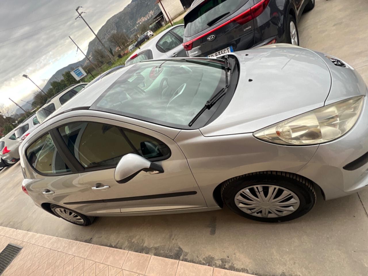 Peugeot 207 1.4 HDi 70CV 5p. Perfetta e garantita