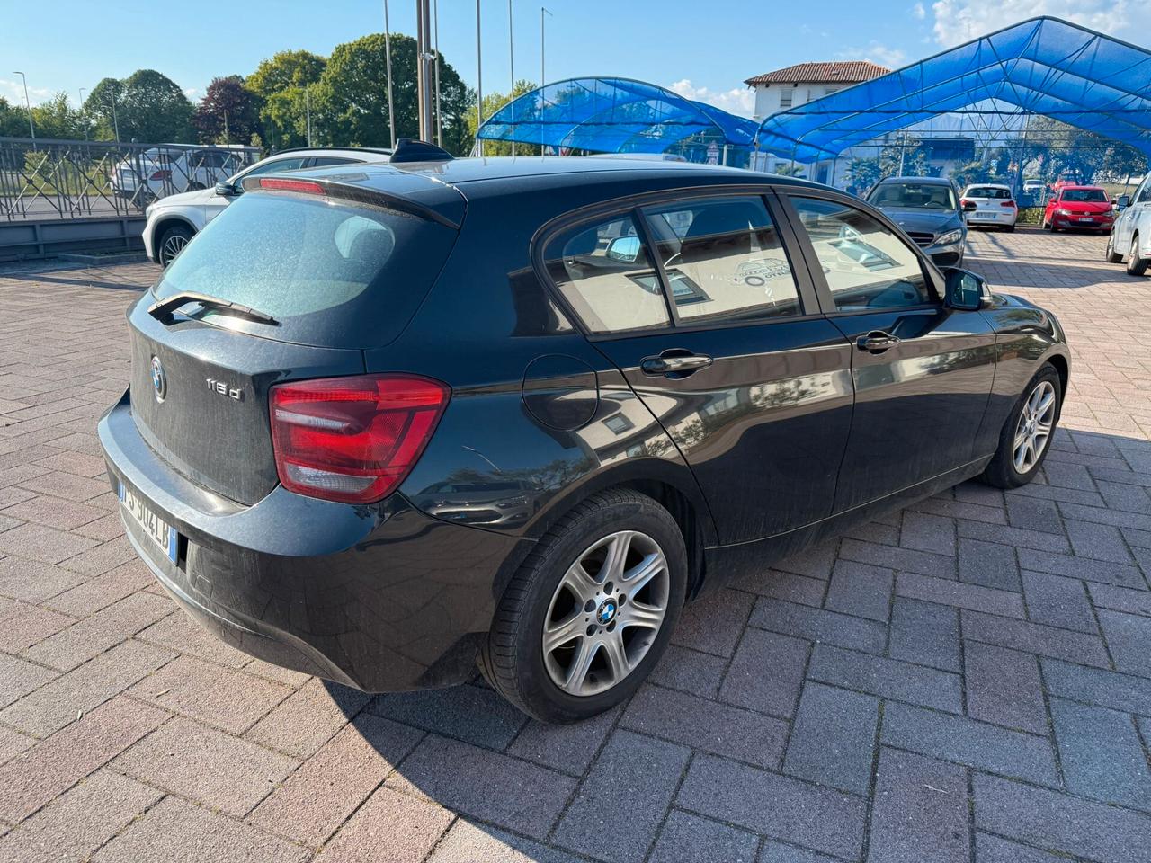 Bmw 116 116d 5p. UrbanBmw