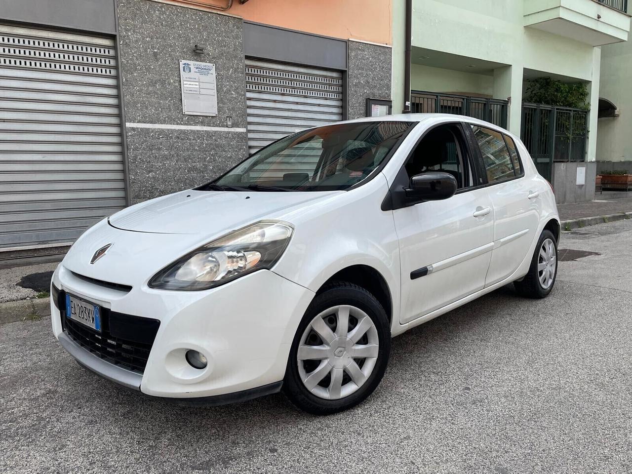 Renault Clio 1.2 16V 5 porte Confort