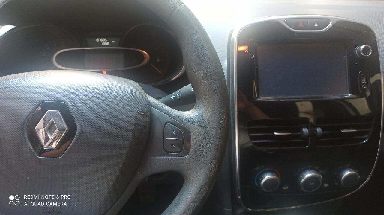 Renault Clio 1.2 75CV GPL 5 porte Costume National