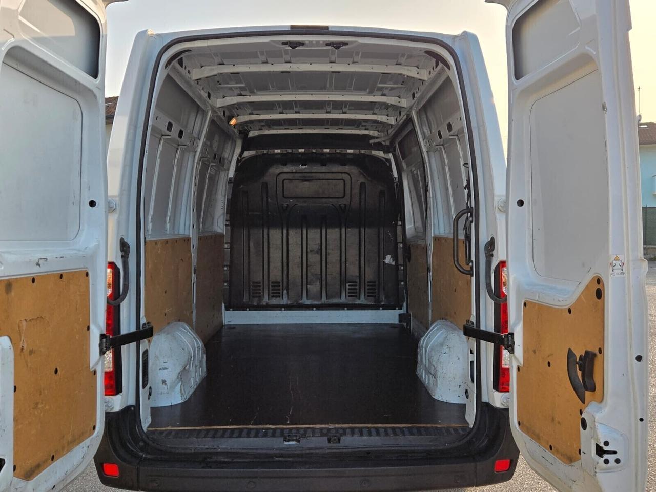 NISSAN INTERSTAR 35 2.3 dCi 135 cv PM-TM -PROMO MAGGIO GA FIN&SAFE-