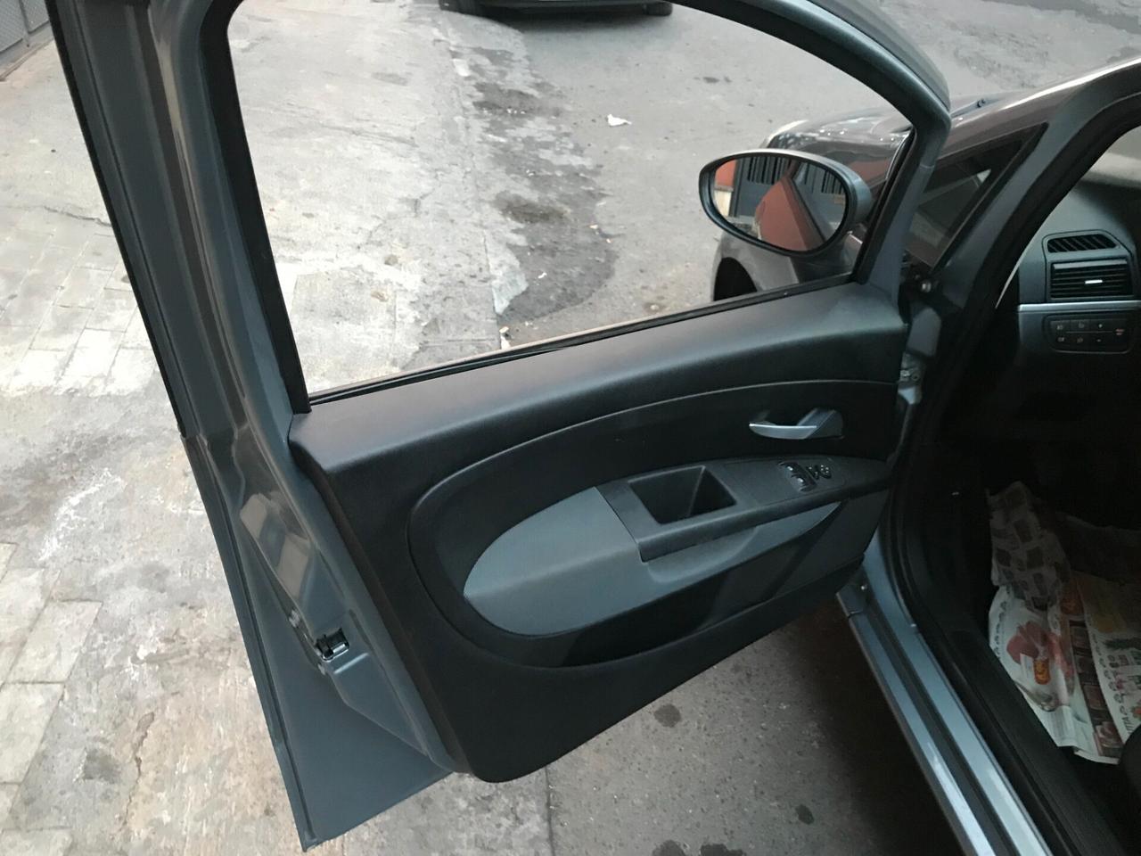 Fiat Grande Punto 1.3mljt NEOPATENTATI CHIAMA