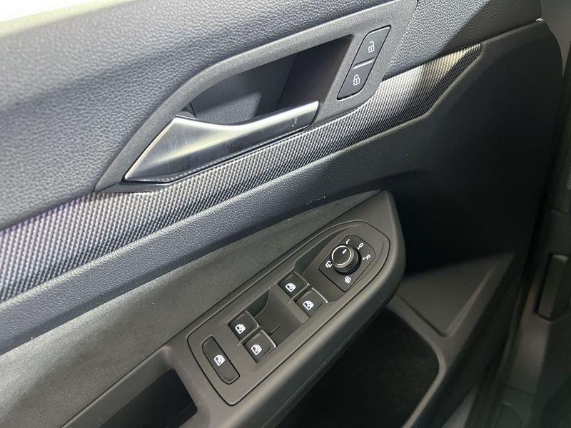 Volkswagen Golf Golf 1.5 etsi R-Line Plus 150cv dsg