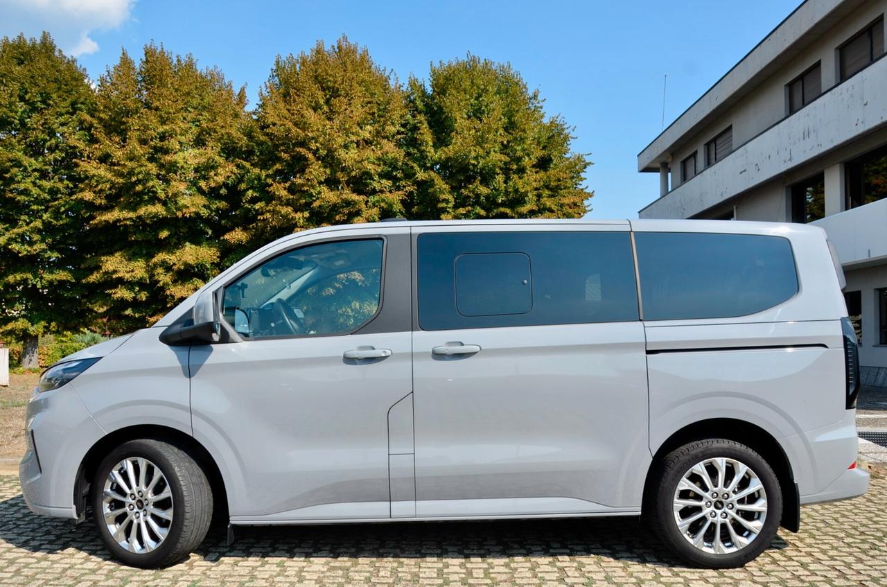 FORD TOURNEO CUSTOM 2.0 170cv AUTO 8 POSTI, IVA ESPOSTA, UNICOPROPRIETARIO, GARANZIA FORD 10/2026, UFF ITALIANA, SERVICE UFF FORD, EURO 6E, FULL LED, RETROCAMERA, PELLE, PERMUTE