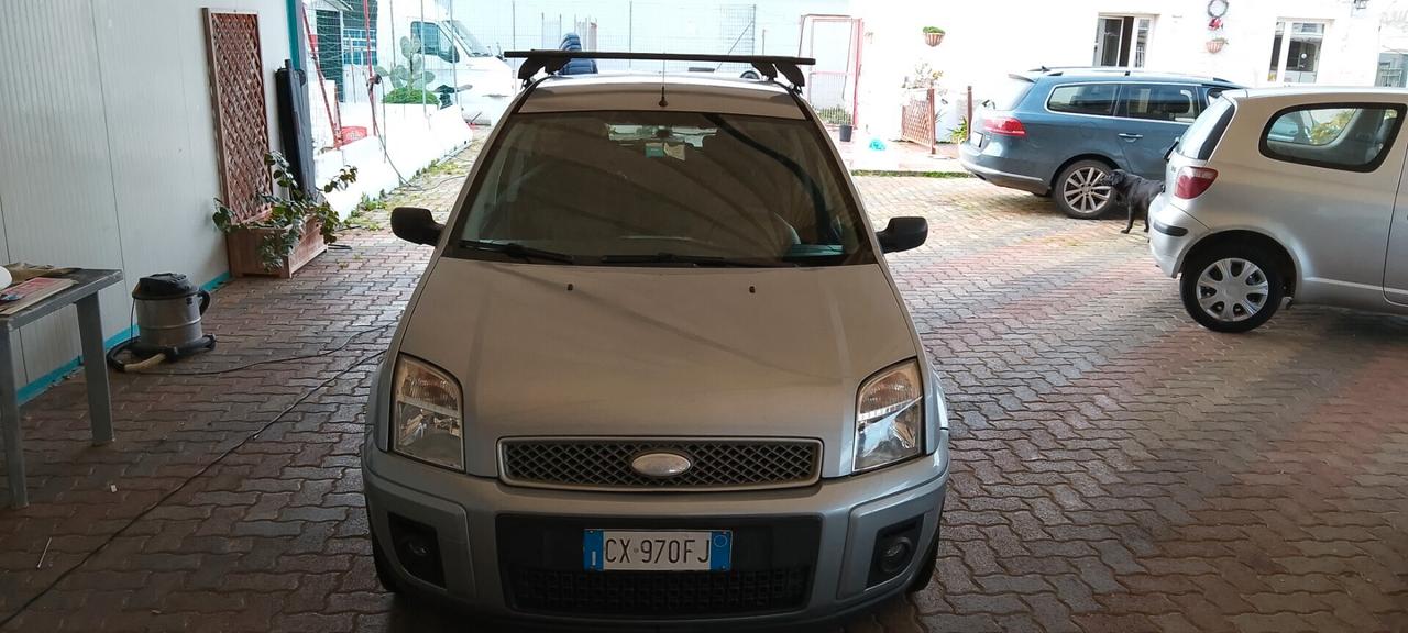 Ford Fusion 1.6 TDCi 5p. Collection