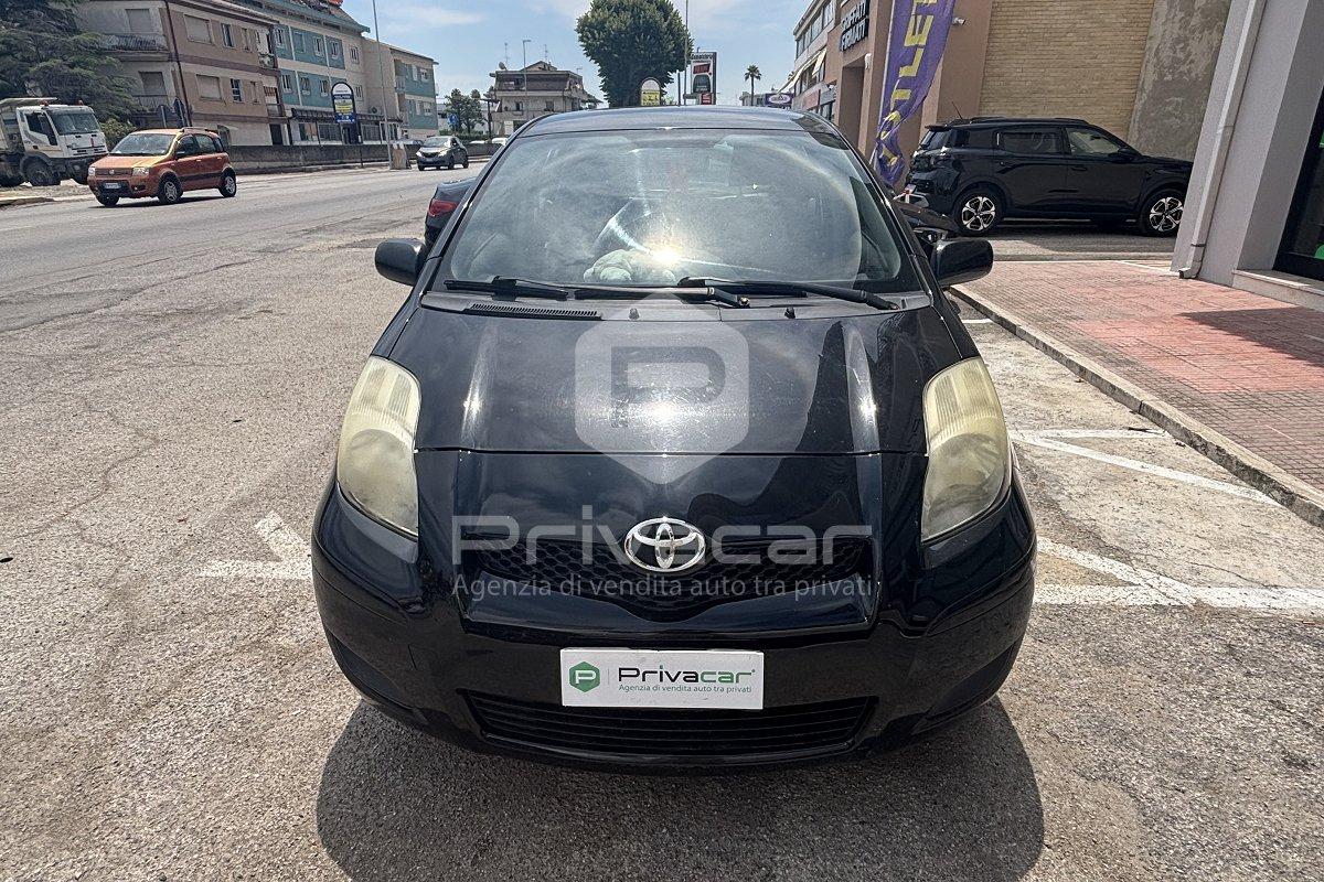 TOYOTA Yaris 1.0 5 porte Sol