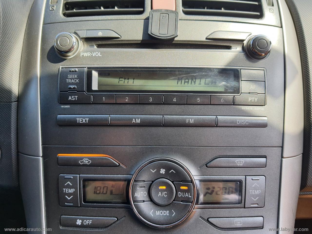 TOYOTA Auris 2.2 D-Cat 3p.