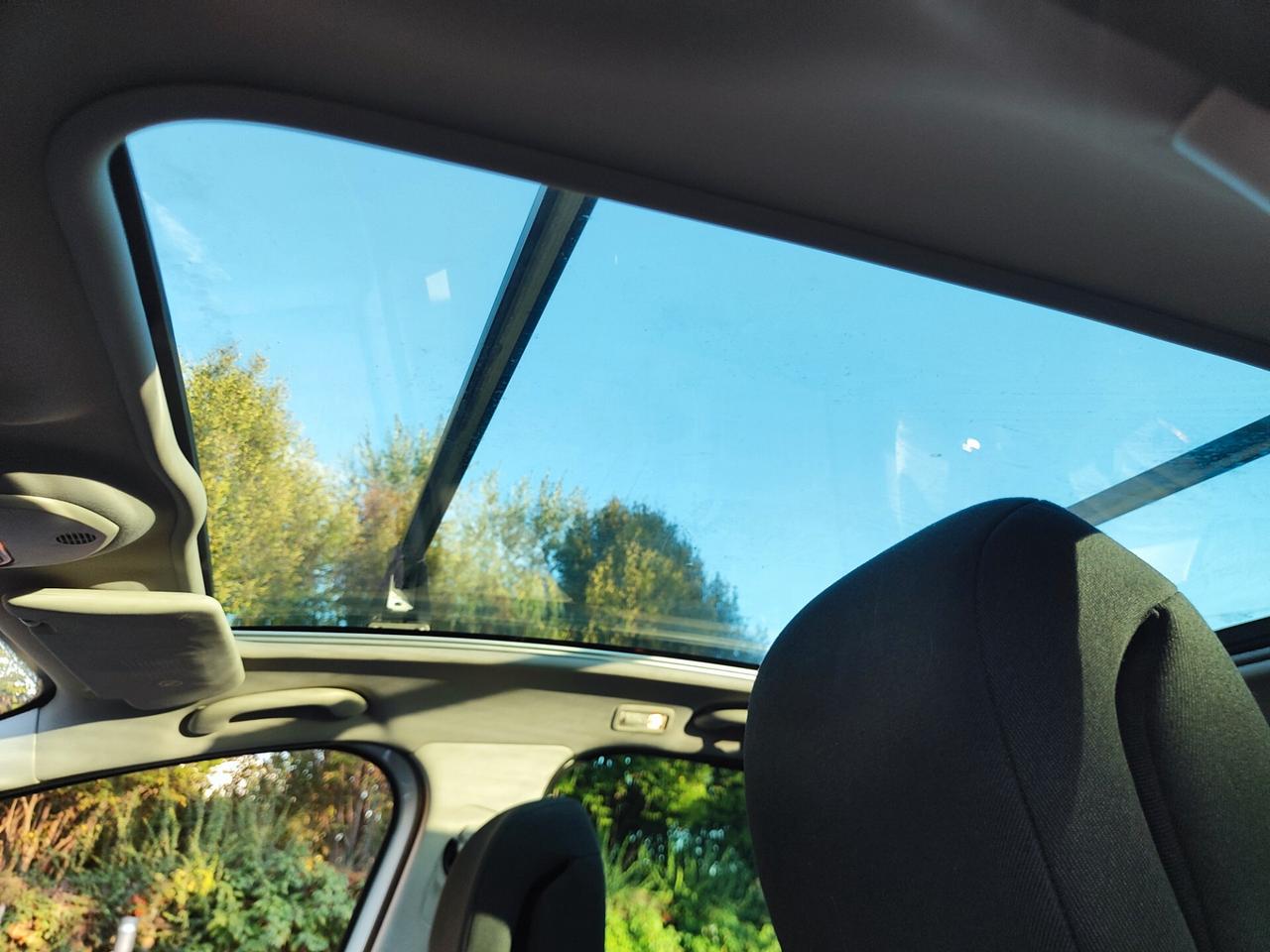 Peugeot 3008 2.0 HDi 150CV Allure