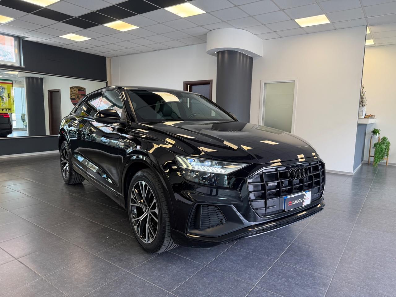 Audi Q8 50 TDI 286 CV quattro S LINE