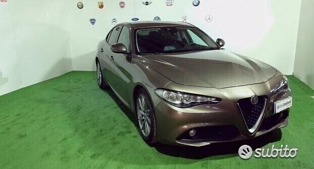 Alfa Romeo Giulia 2.2 td 136 cv bussines anno2017