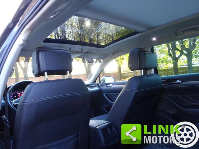 VOLKSWAGEN Passat Alltrack 2.0 BiTDI 4Motion DSG 240CV Garantita