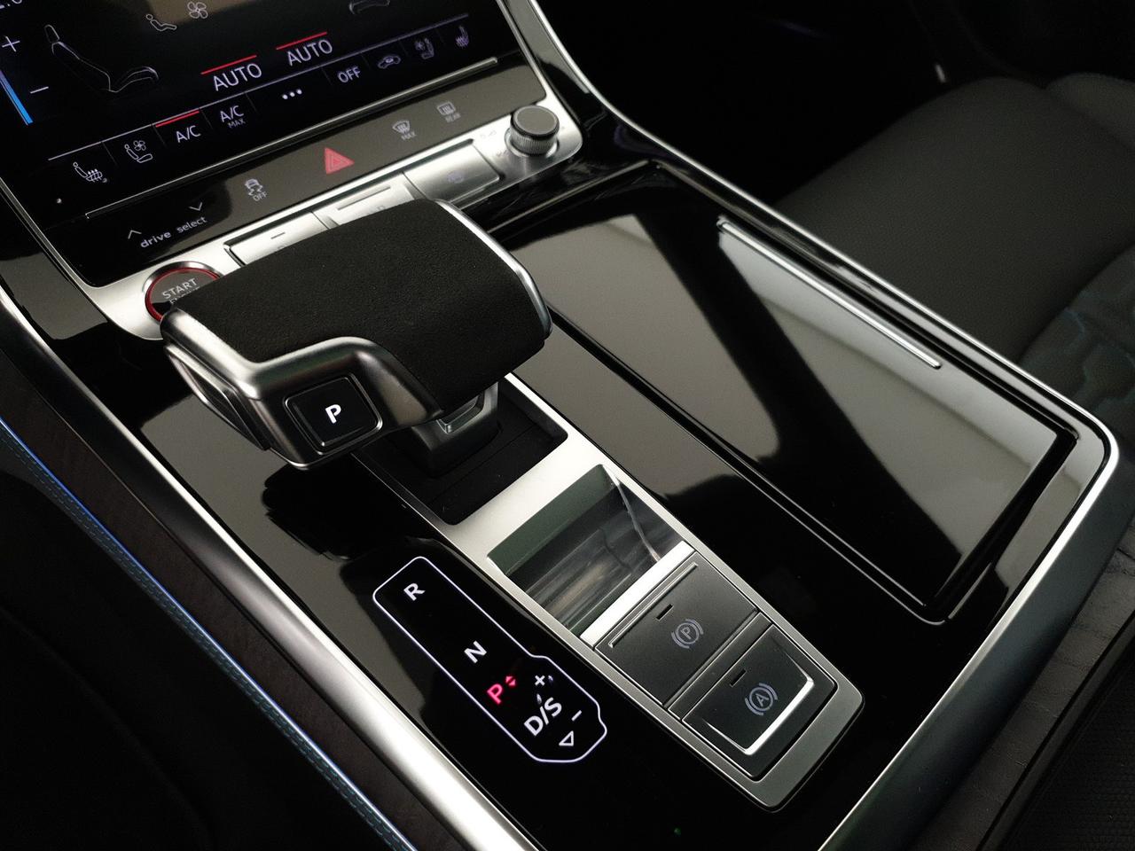 4.0TFSI 600CV quattro tiptronic