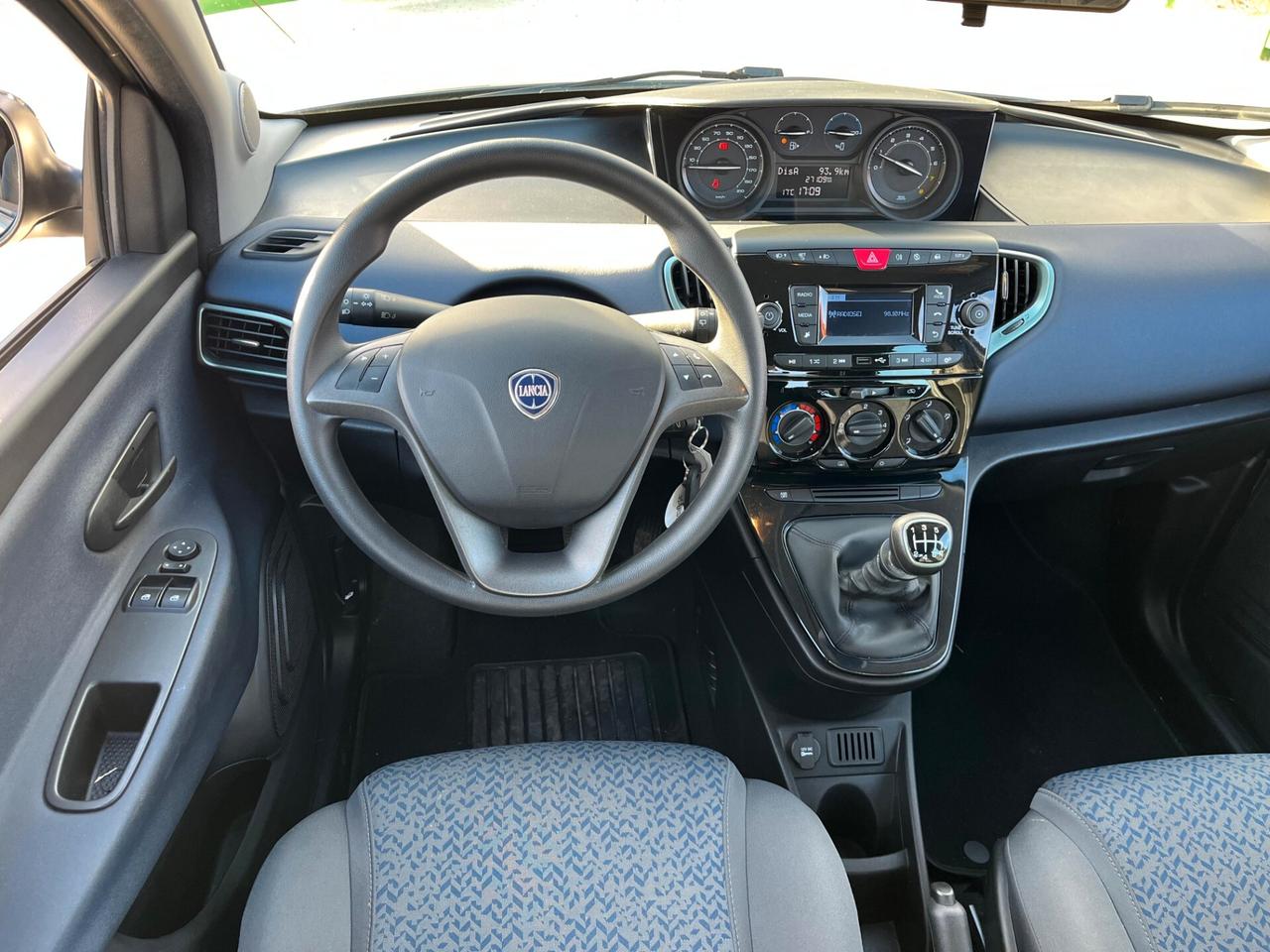 Lancia Ypsilon 1.0 FireFly 5 porte S&S Hybrid Oro