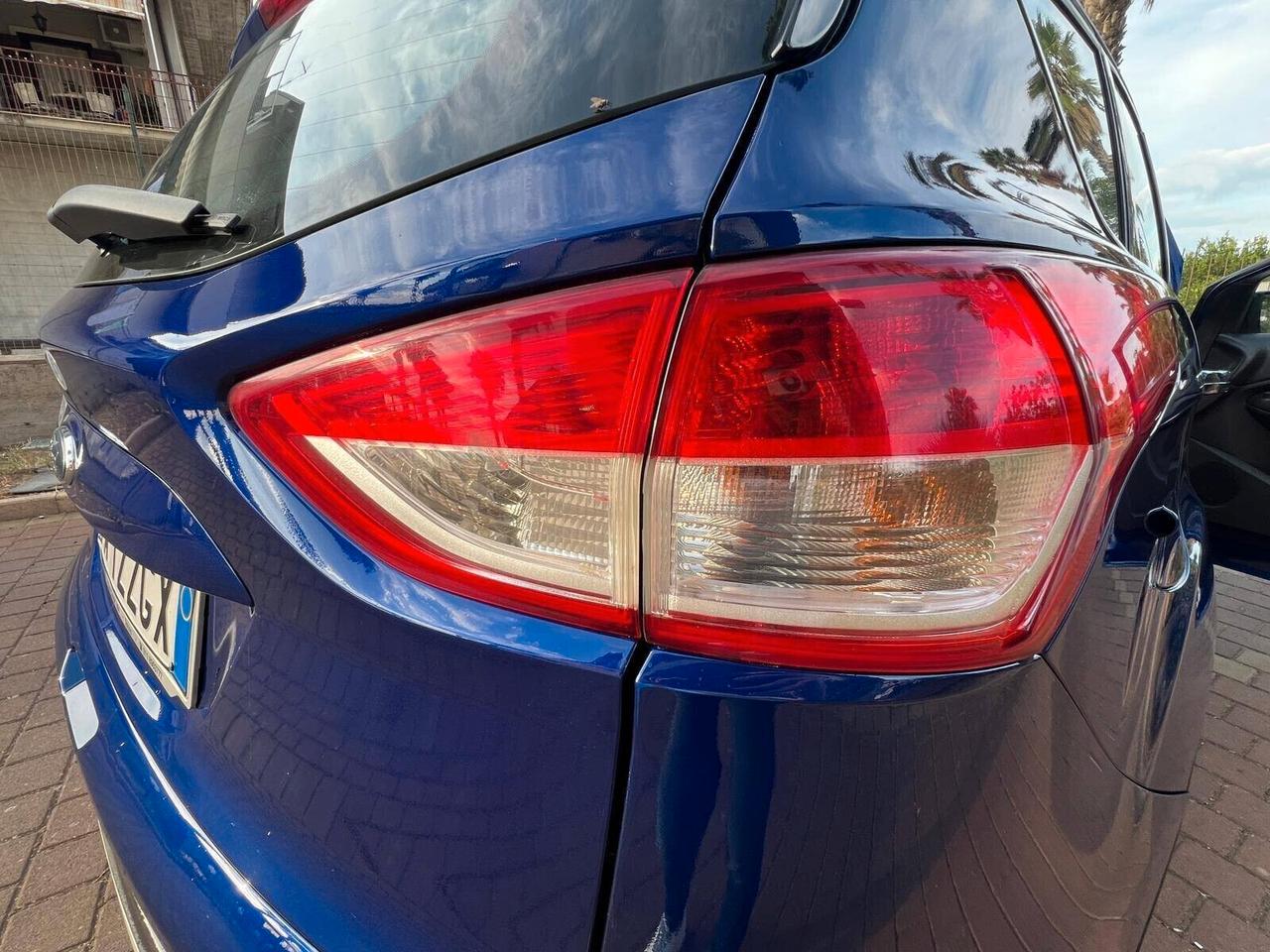 Ford Kuga 2.0 TDCI 150 CV S&S 4WD Titanium