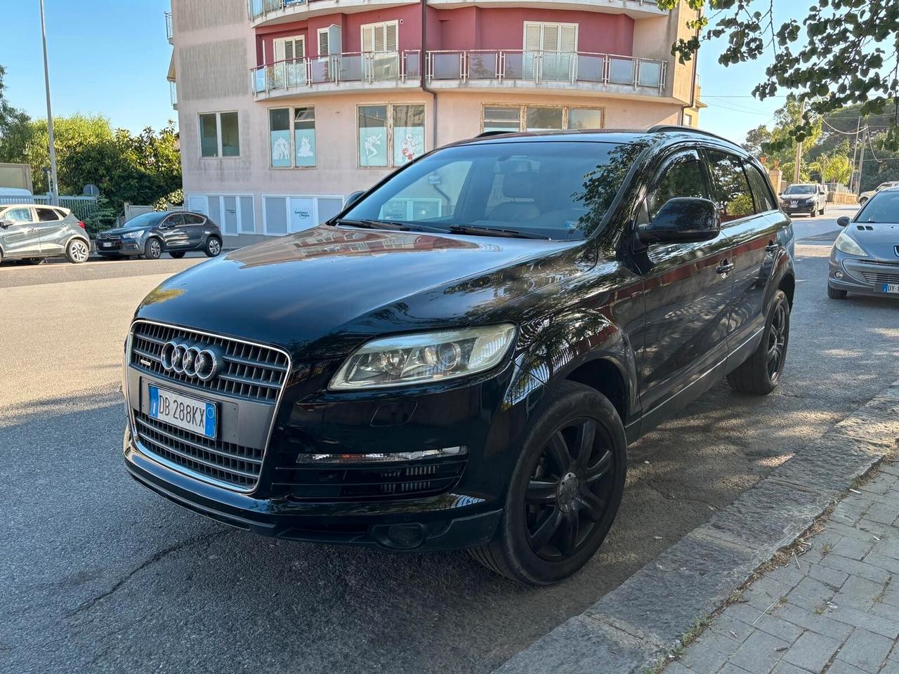 Audi Q7 3.0 V6 TDI 233CV quattro tiptronic