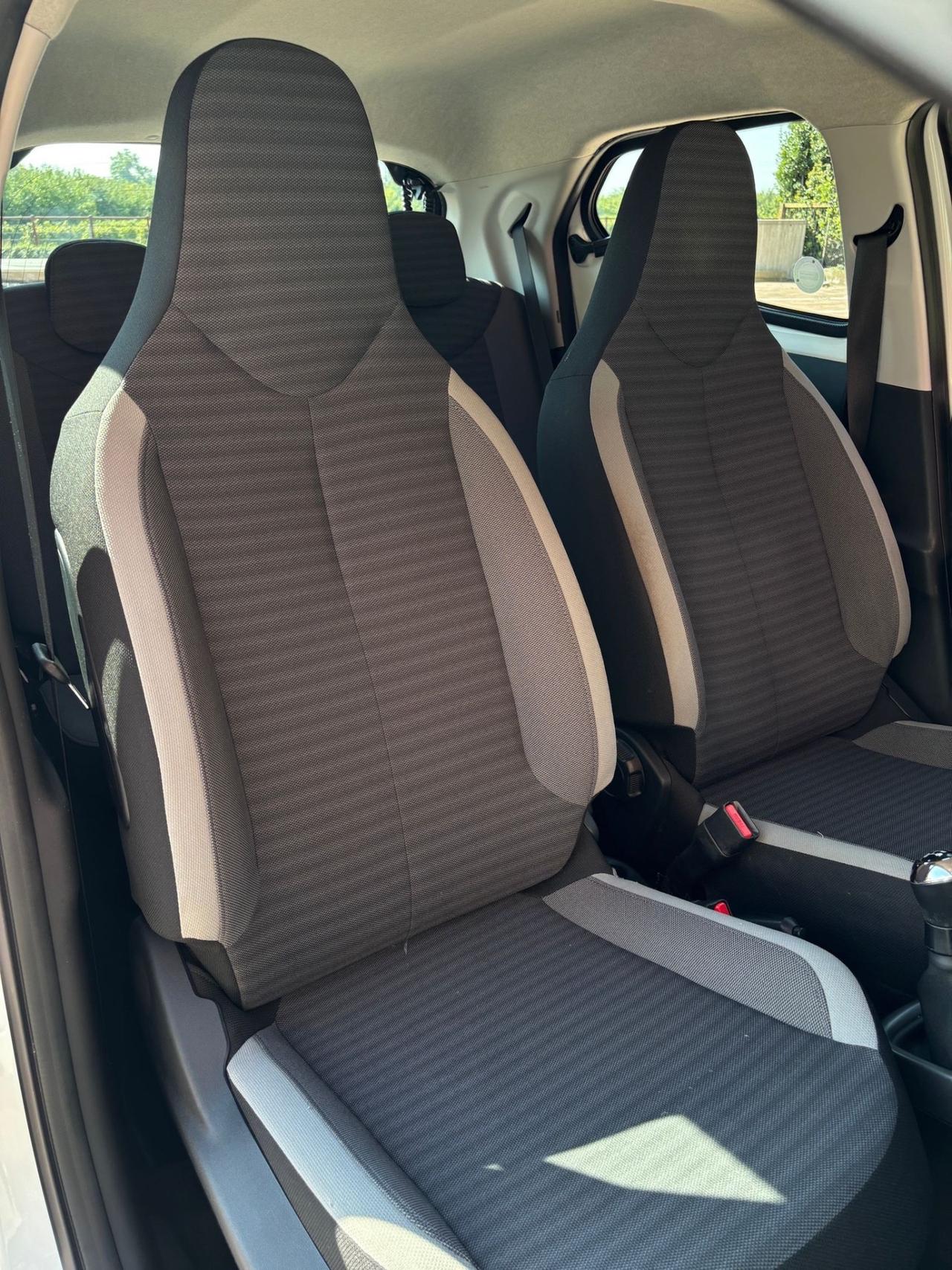 Toyota Aygo 1.0 VVT-i 72 CV 5 porte x-play