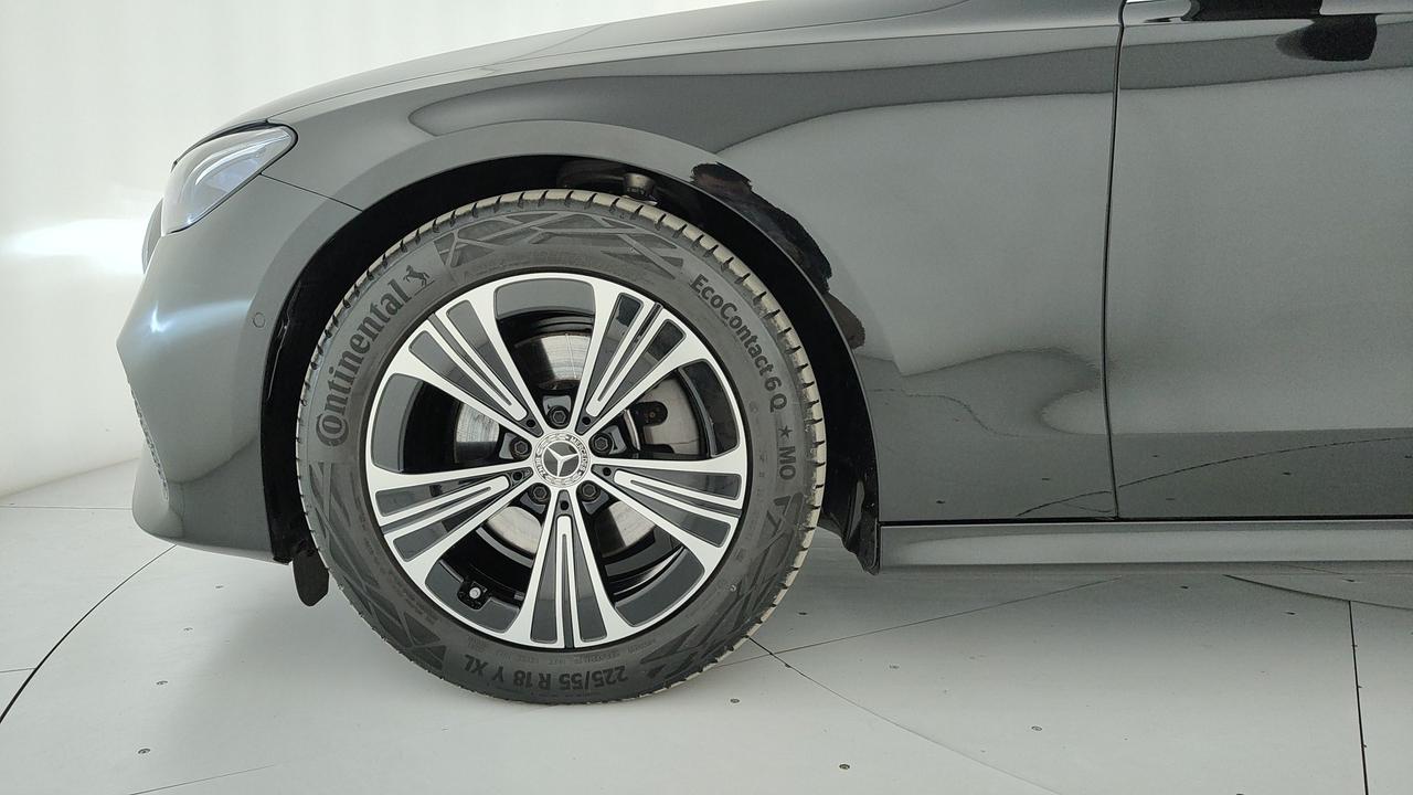 Mercedes-Benz E SW 220 d Advanced auto