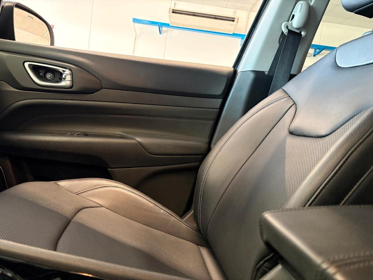 Jeep Compass S SUMMIT 1.5 T4 Hybrid MHEV Aut. SPOTICAR