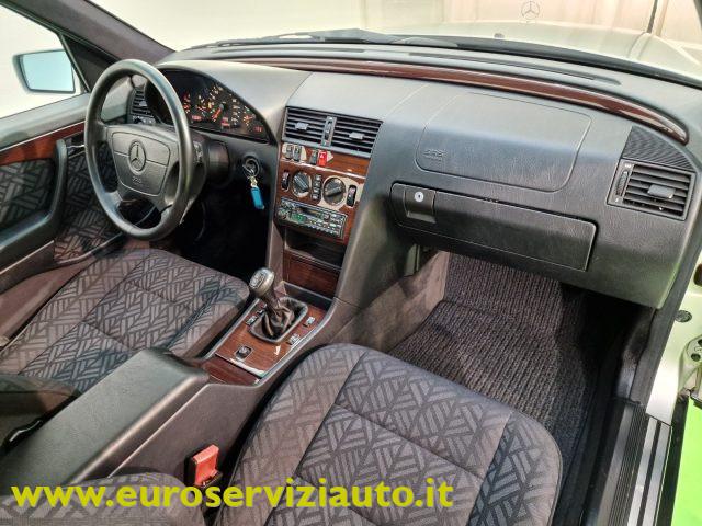 MERCEDES-BENZ C 180 cat Elegance