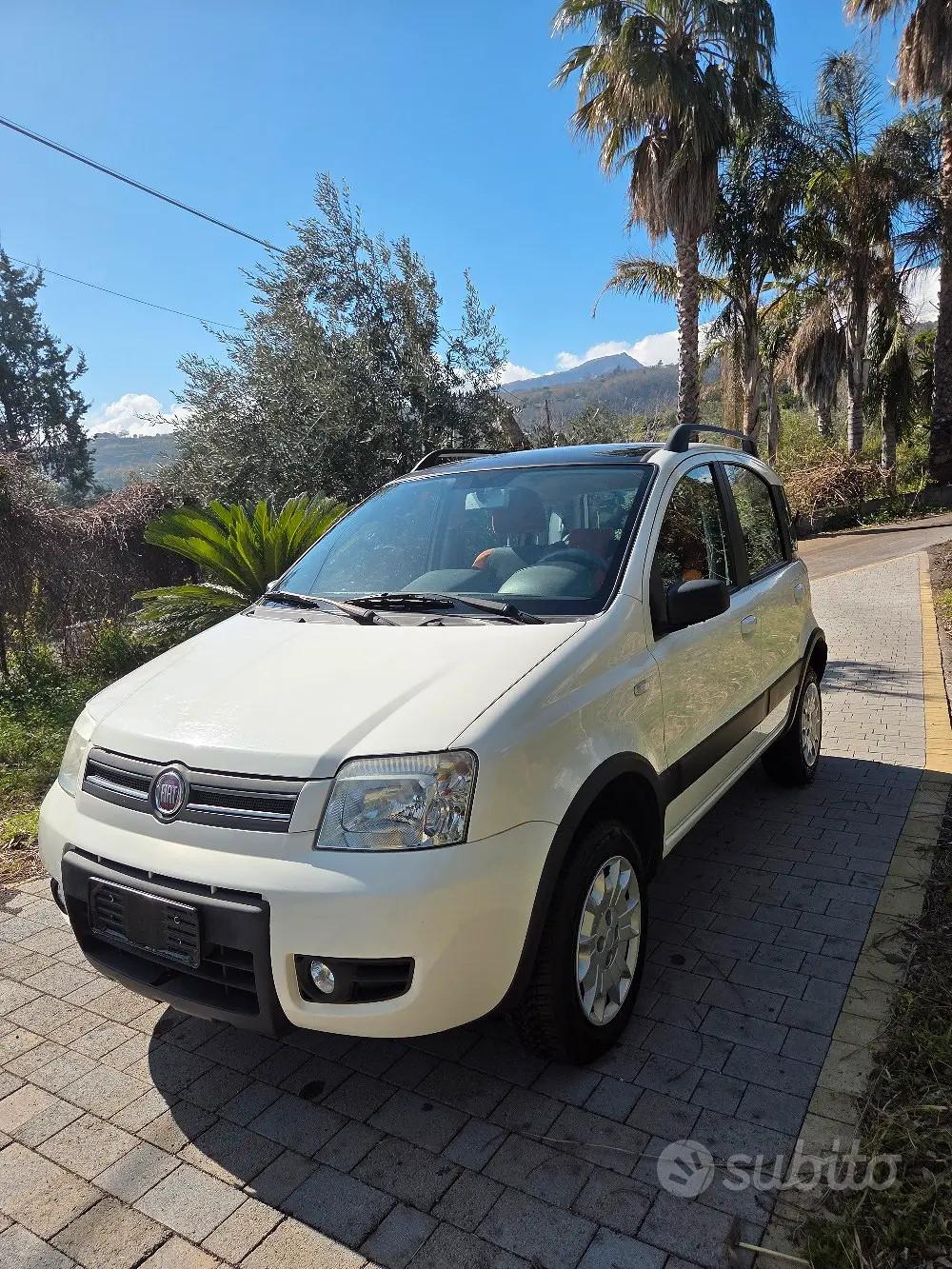 Fiat PANDA 4x4 climbing