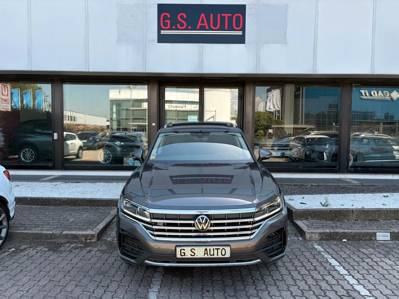 Volkswagen Touareg 3.0 V6 tdi R-Line 231cv EGR GUASTO