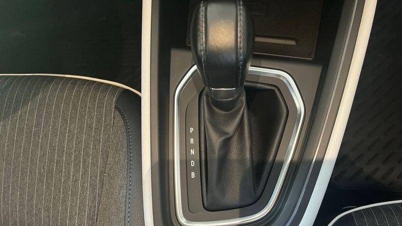 Renault Clio 5 Porte 1.6 E-Tech full hybrid 145cv Techno A 5 Porte 1.6 E-Tech full hybrid 145cv Techno