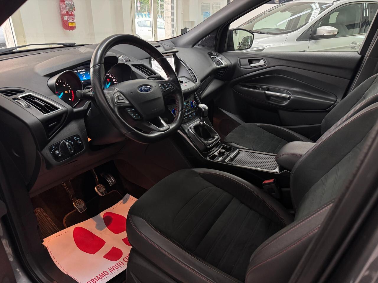 Ford Kuga ST-Line / 1.5 TDCI 120 CV / Diesel /56000km