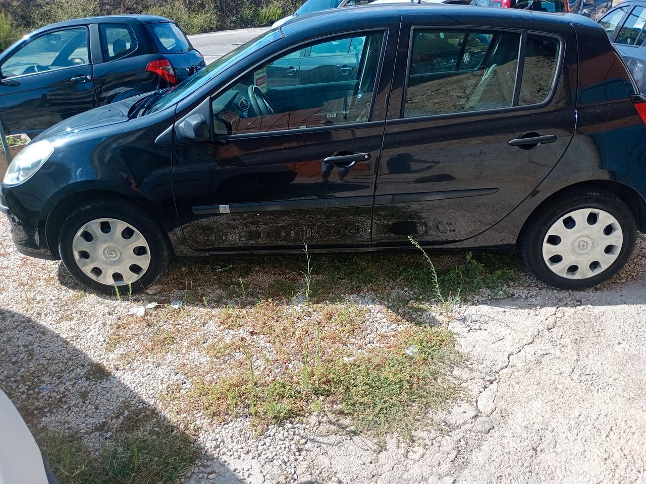 Renault Clio Storia 1.2 16V 5 porte Dynamique