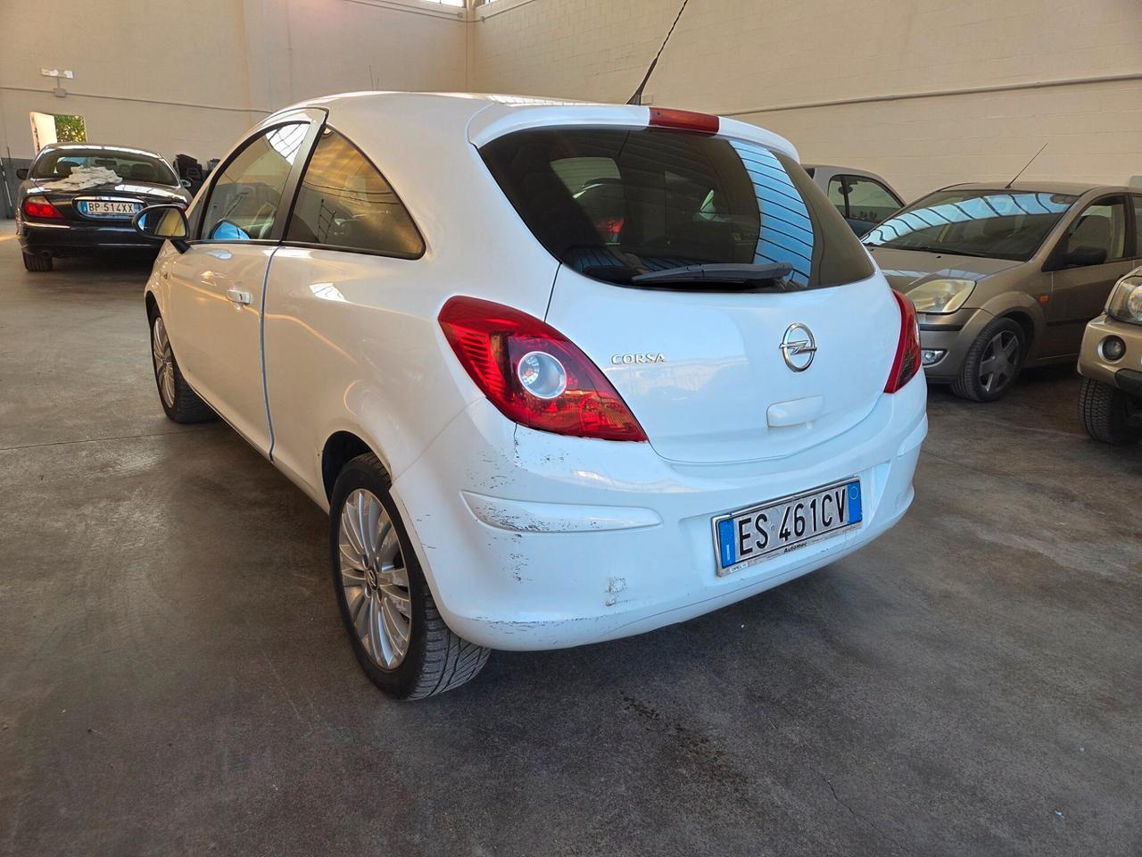 Opel Corsa 1.2 3 porte Edition