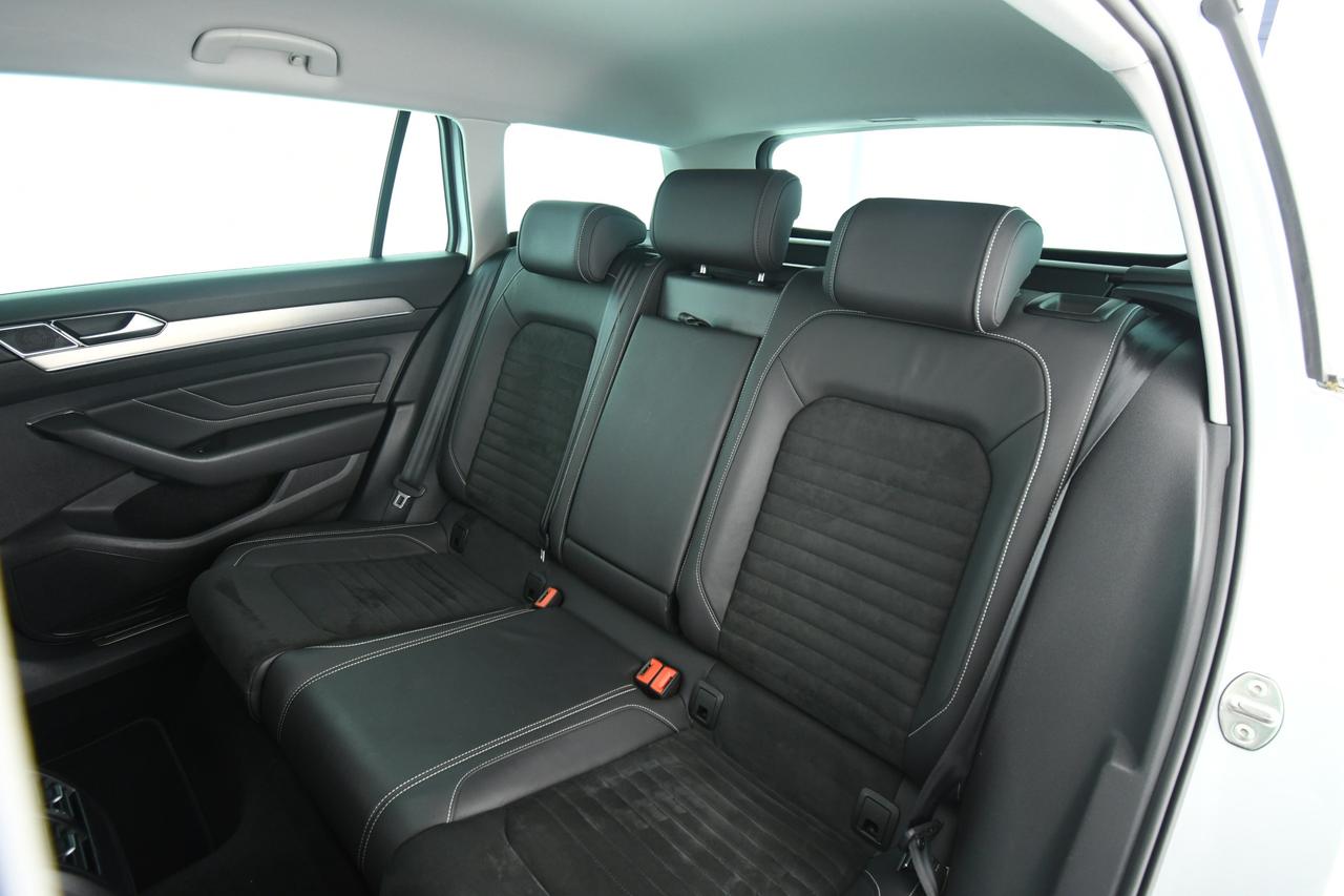 VOLKSWAGEN Passat Variant 2.0 tdi Executive 190cv dsg ACC+APP CONNECT+ALCANTARA