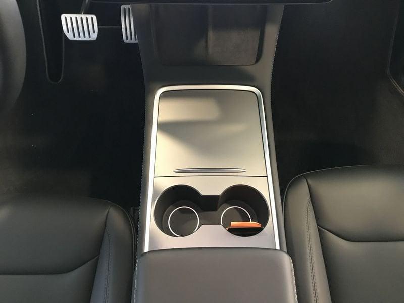 Tesla Model Y Performance AWD Subentro Leasing