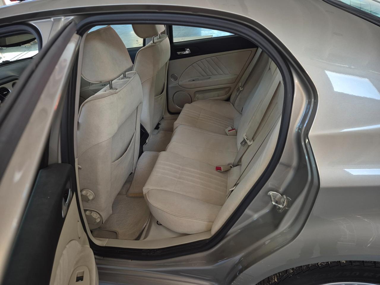 Alfa Romeo 159 1.9 JTDm Distinctive