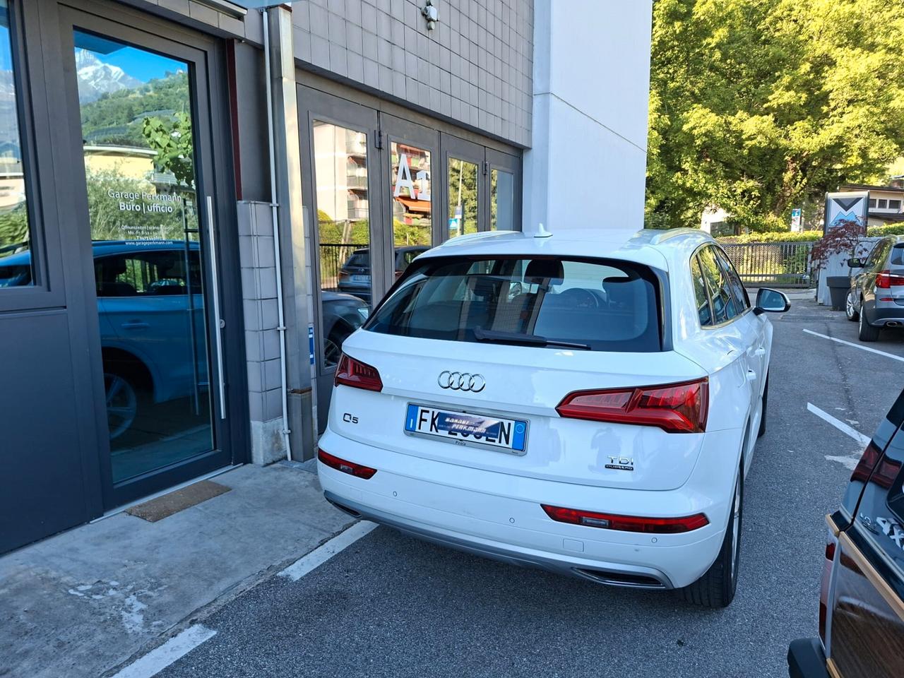 Audi Q5 2.0 TDI quattro S tronic Business