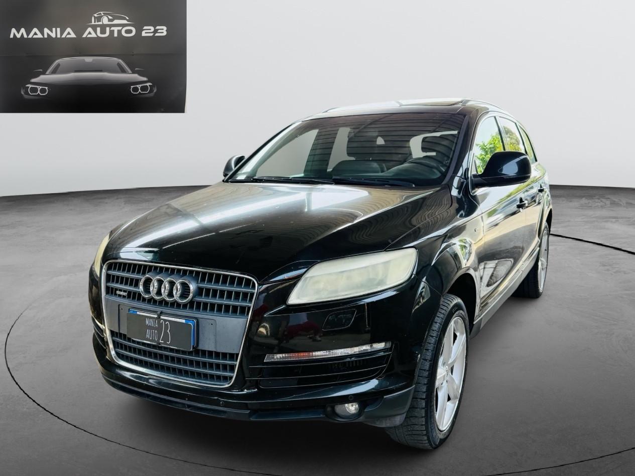 AUDI Q7*3.0 TDI QUATTRO*S-LINE*240 CV*7POSTI*TETTO PANORAMA*AUTOMATICA*