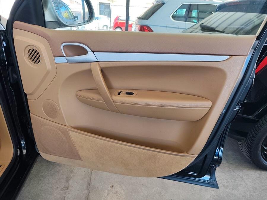 Porsche Cayenne 3.2 V6 cat Automatica