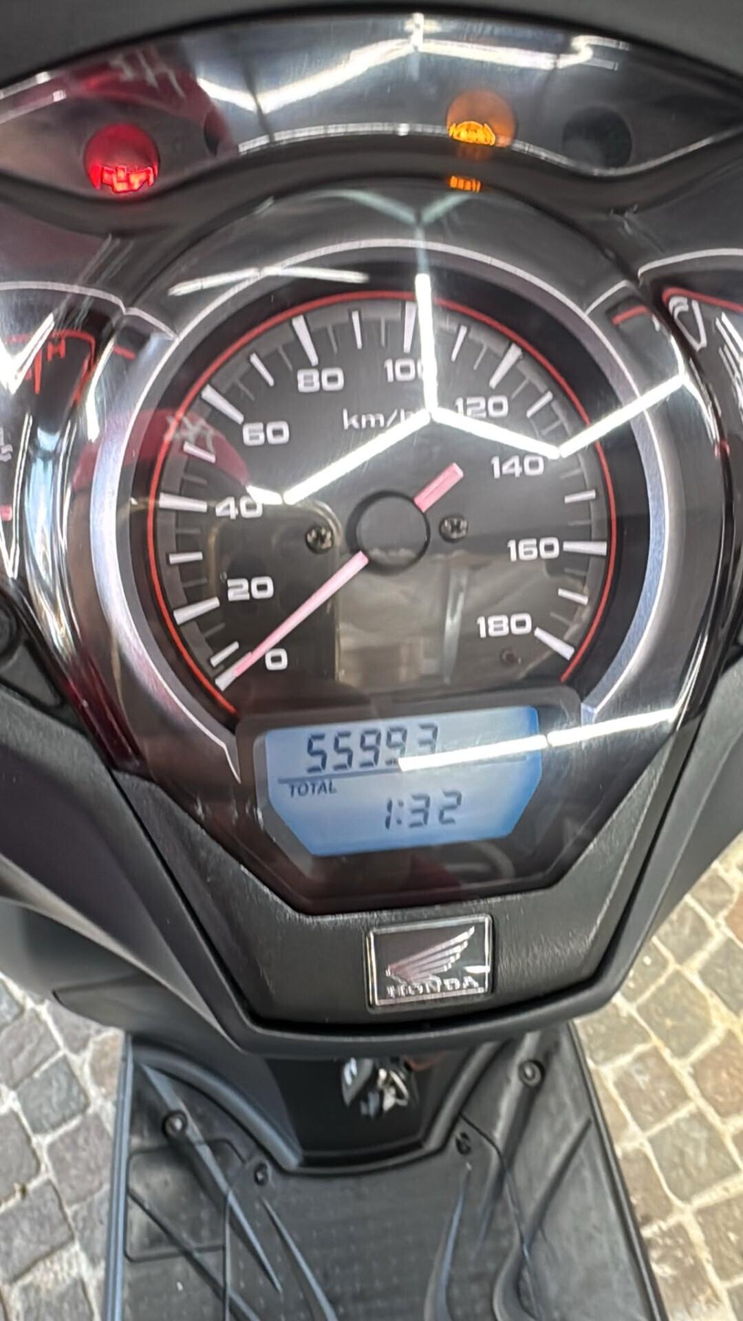 Honda SH 300 Base