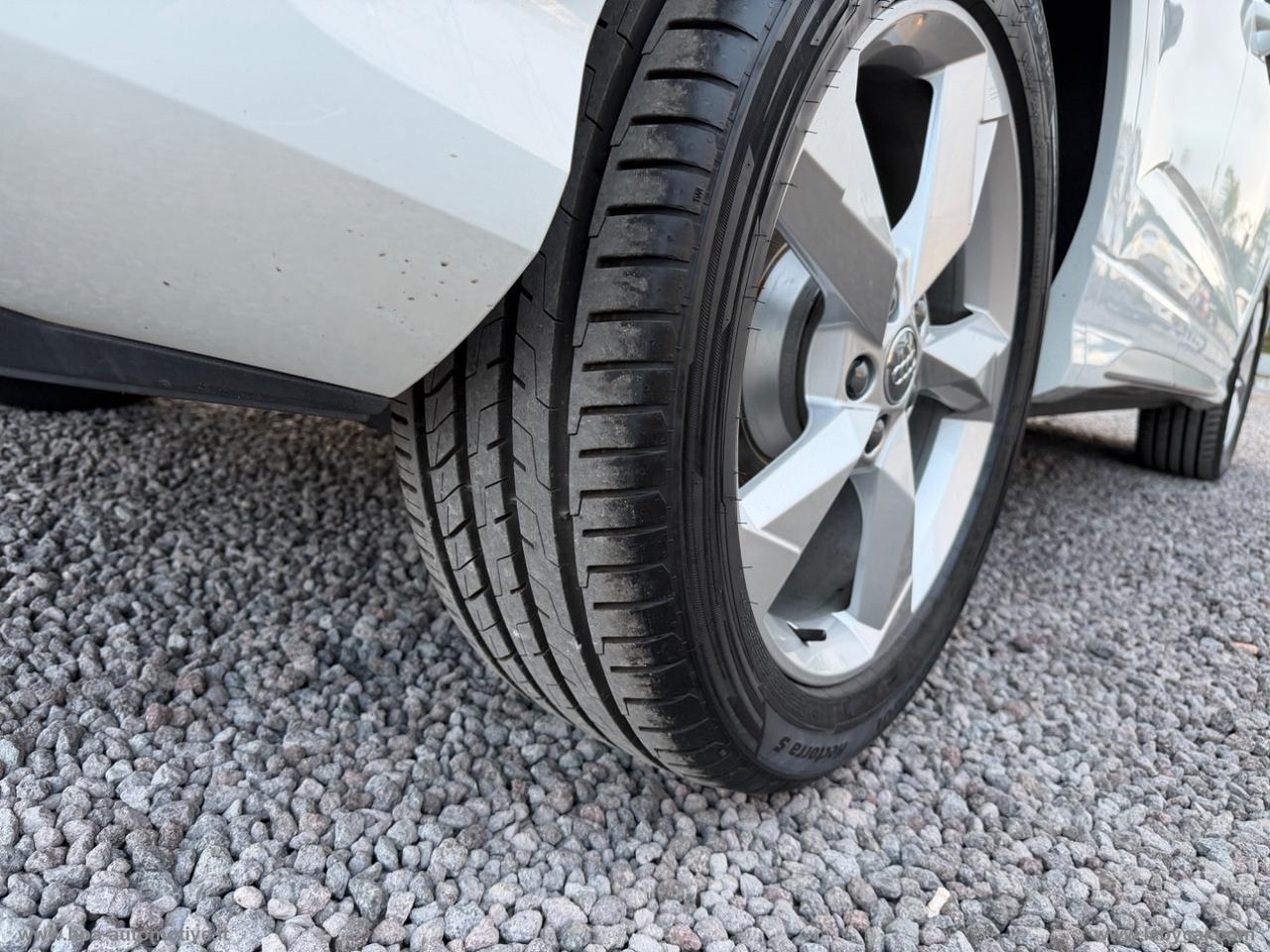 AUDI Q3 SPORTBACK 2.0TDI S-tronic S-Line LED NAVI PELLE CERCHI 19 RETROCAMERA