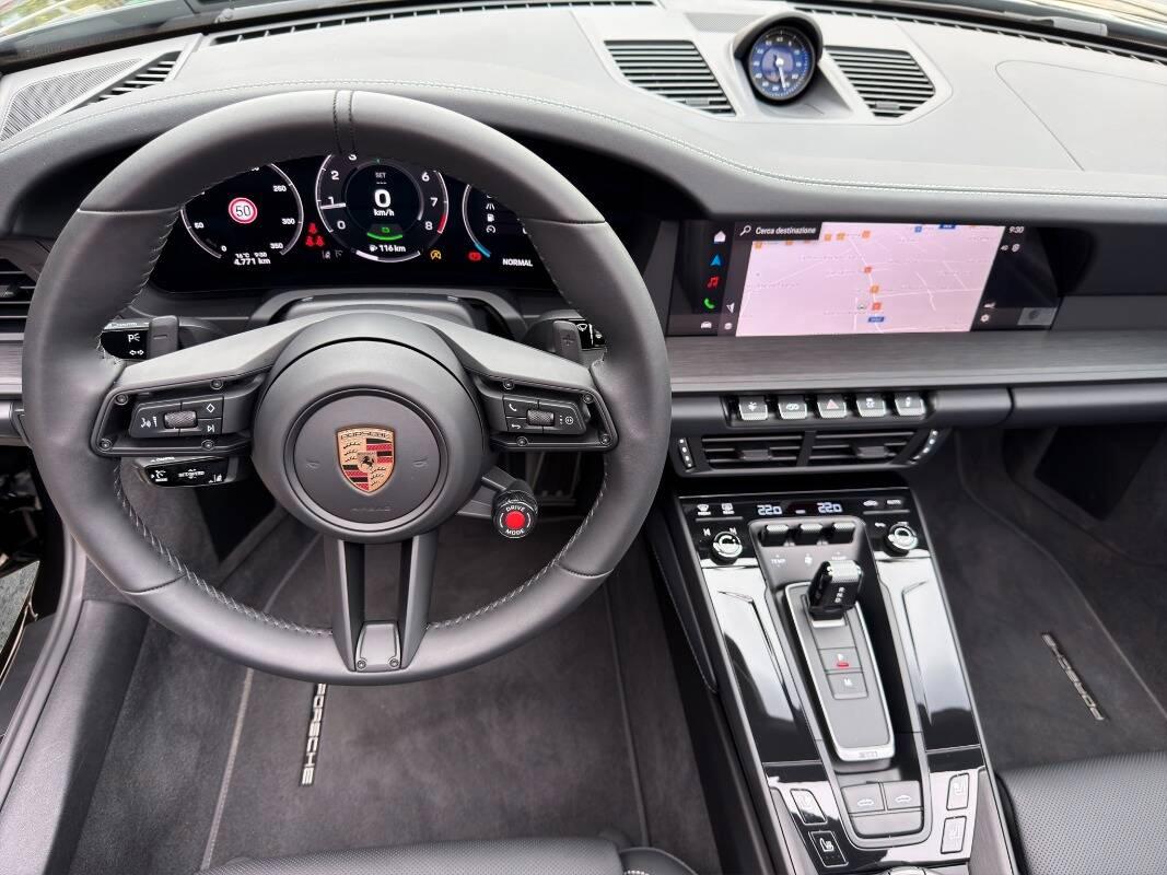 Porsche 911 TARGA 4 GTS 541CV HYBRID