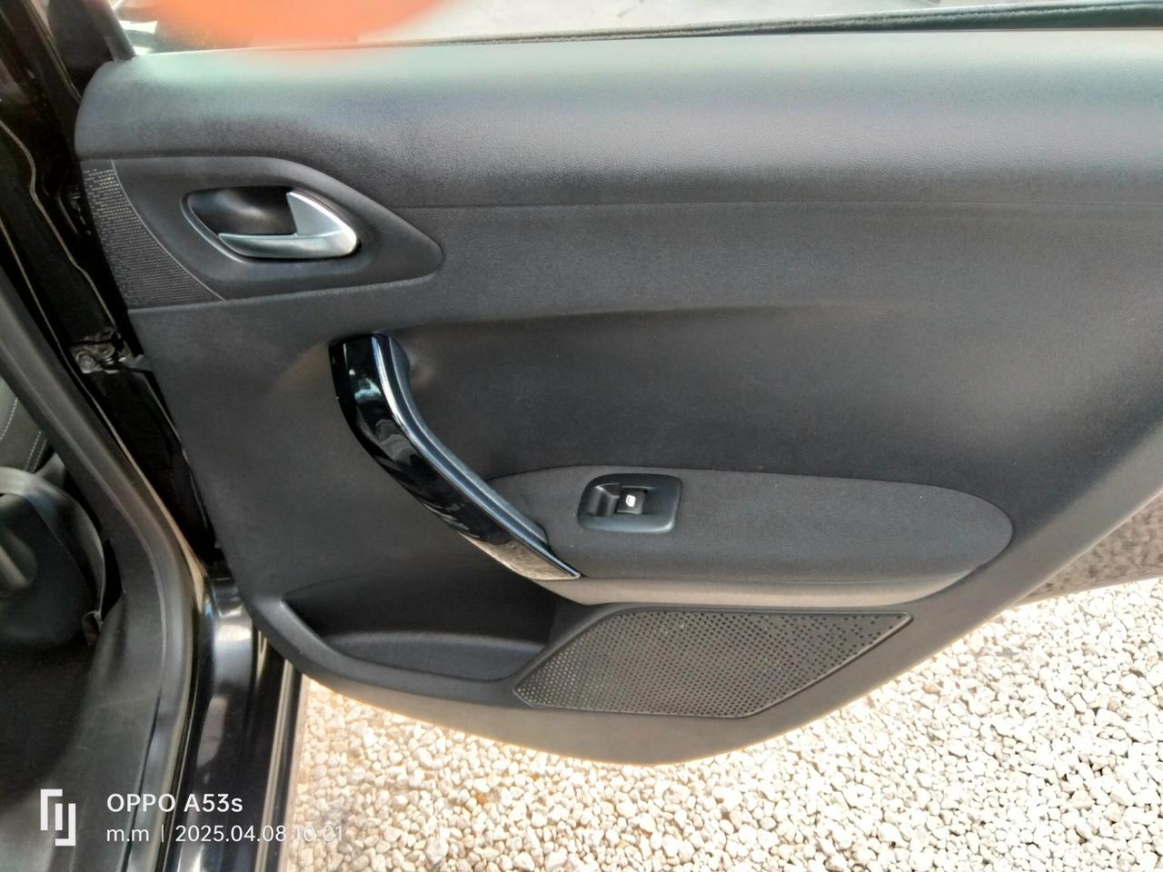 Peugeot 208 BlueHDi 75 5 porte Allure