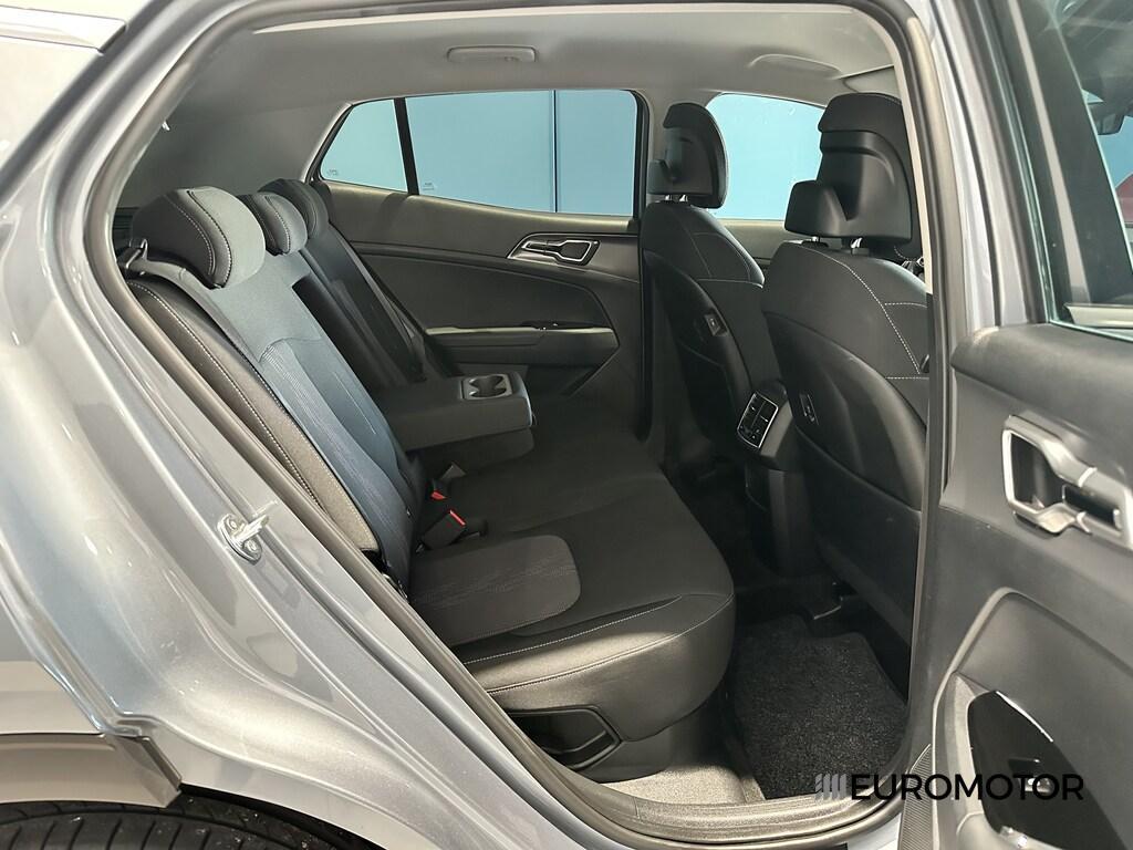 Kia Sportage 1.6 T-GDi HEV Style AT6