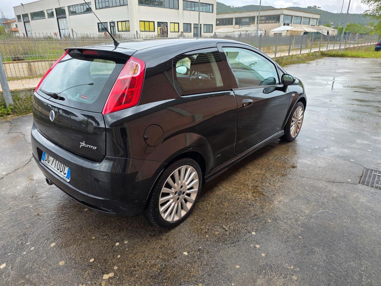 Fiat Grande Punto 1.4 Starjet 16V 3 porte Dynamic