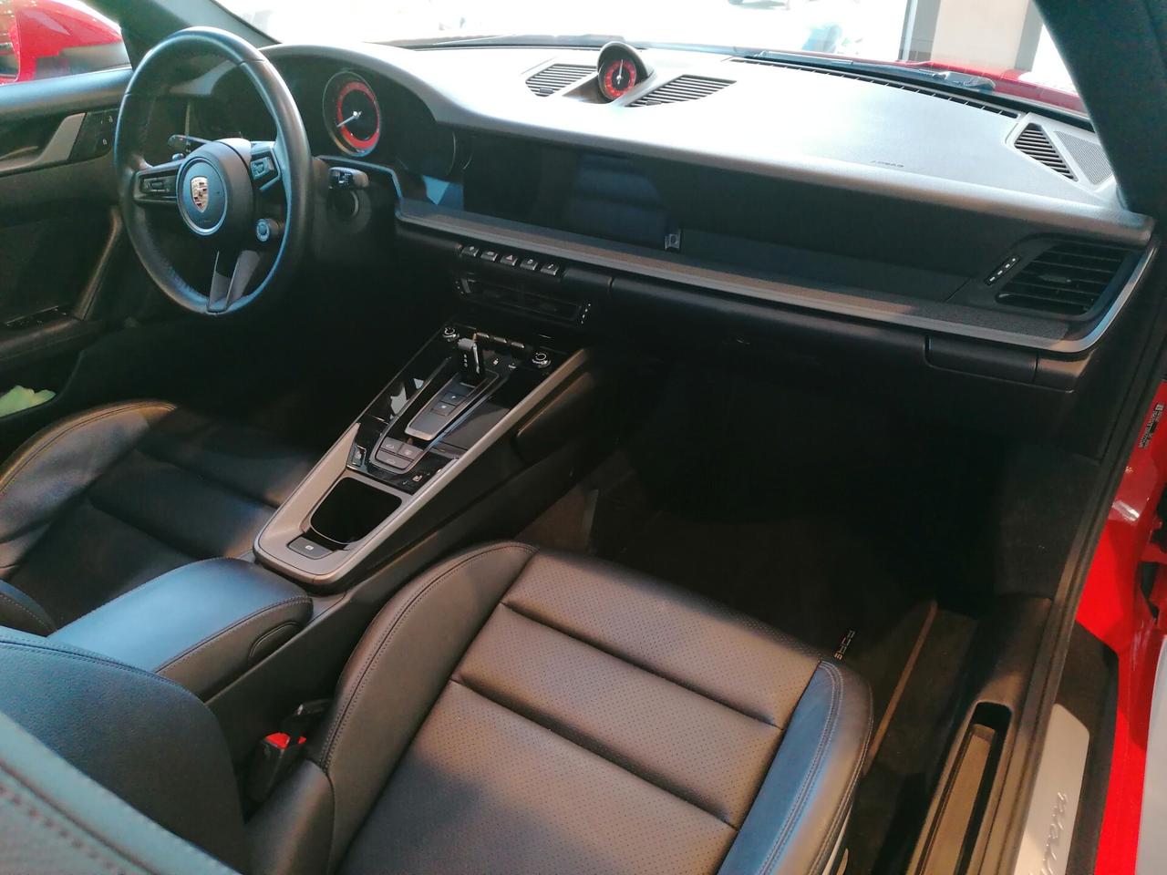 Porsche 911 992 Carrera 2 Coupè