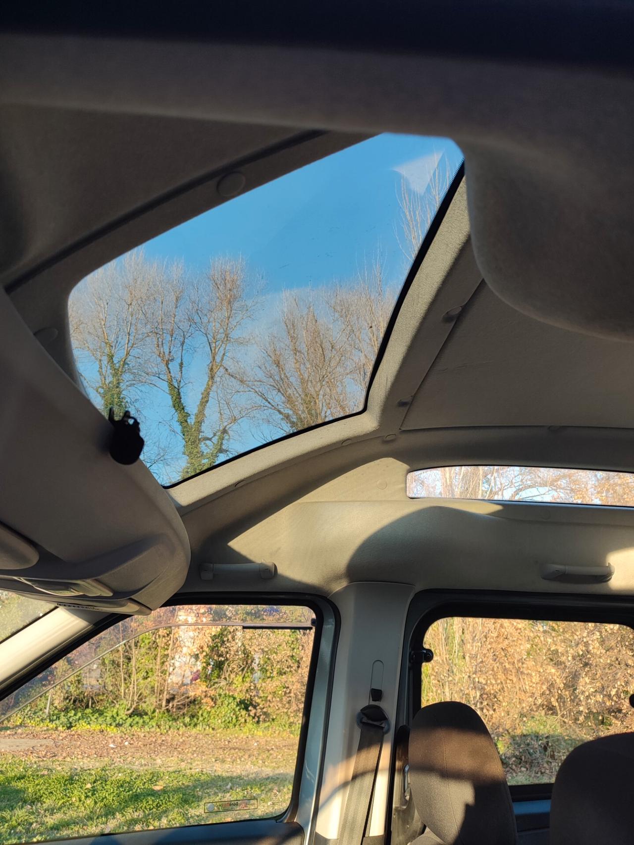 FIAT DOBLO PER I DISABILI 1.6MJT POCHI KM AUTOMATICO