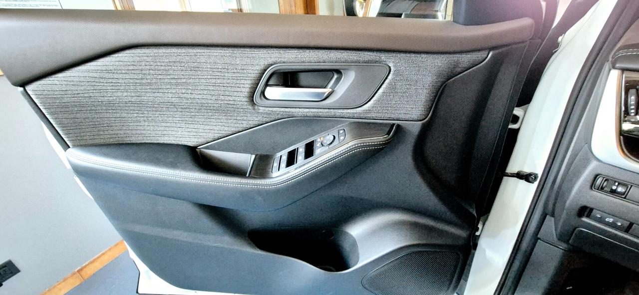 Nissan X-Trail e-Power e-4orce 4WD 7 posti N-Connecta