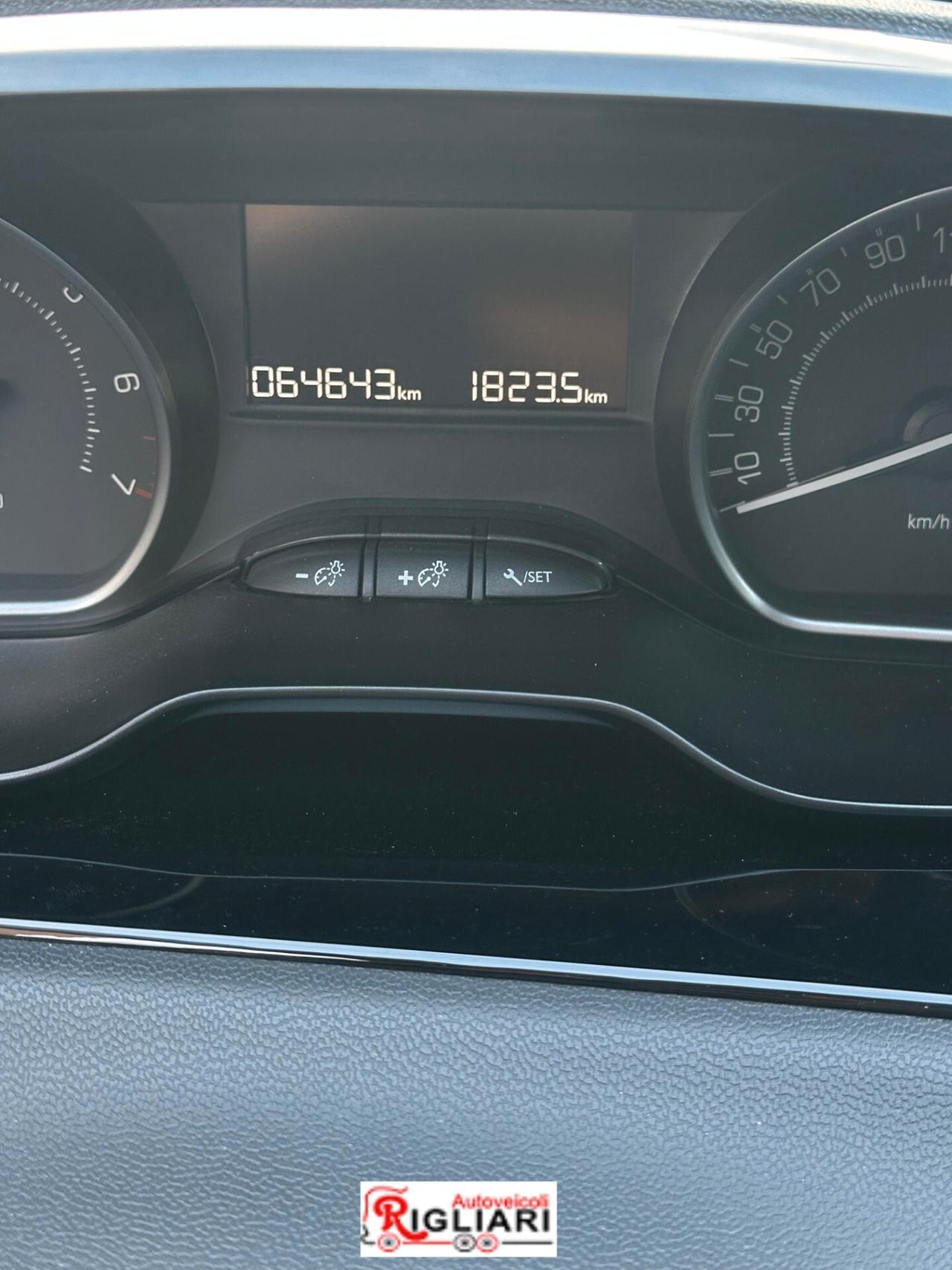 Peugeot 208 PureTech 82 5 porte Active