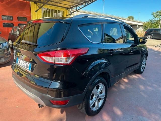 Ford Kuga 2.0 TDCI 115 CV 2WD Titanium