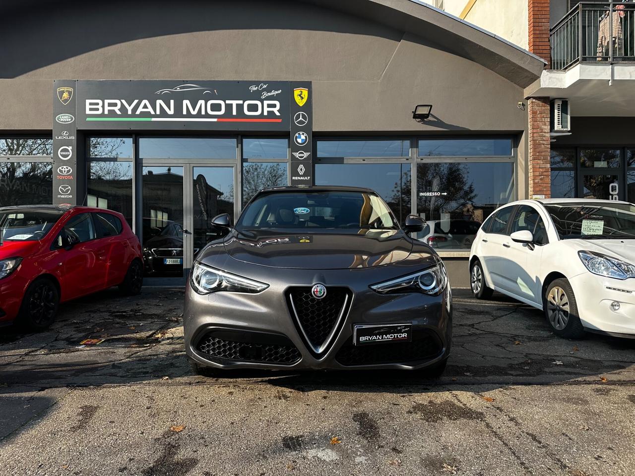 Alfa Romeo Stelvio 2.2 Turbodiesel 190 CV AT8 RWD Executive